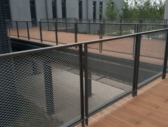 Woven Wire Fencing for Balcony