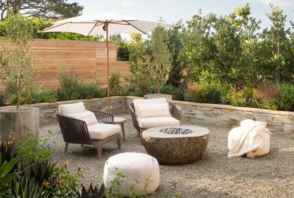 Transform Your Backyard with an Outdoor Patio and Kitchen Island
