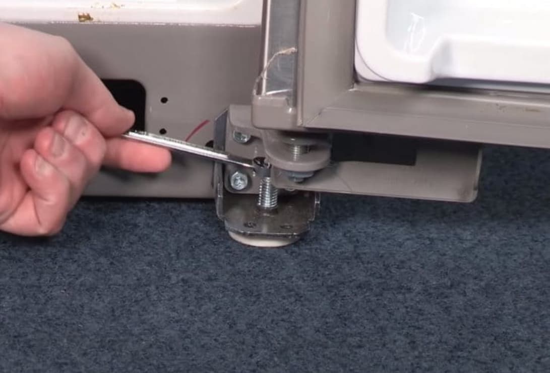 How to Unlock Wheels on Samsung Refrigerator